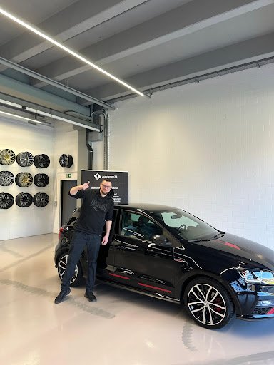 Photo from customer review